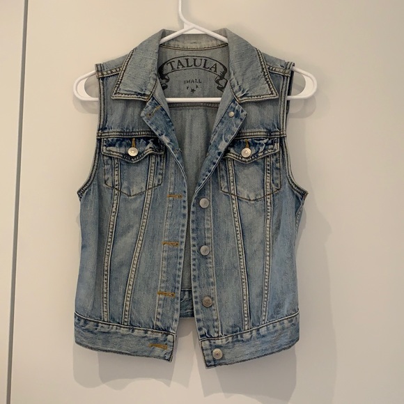 Aritzia Talula Denim Vest - Picture 1 of 3